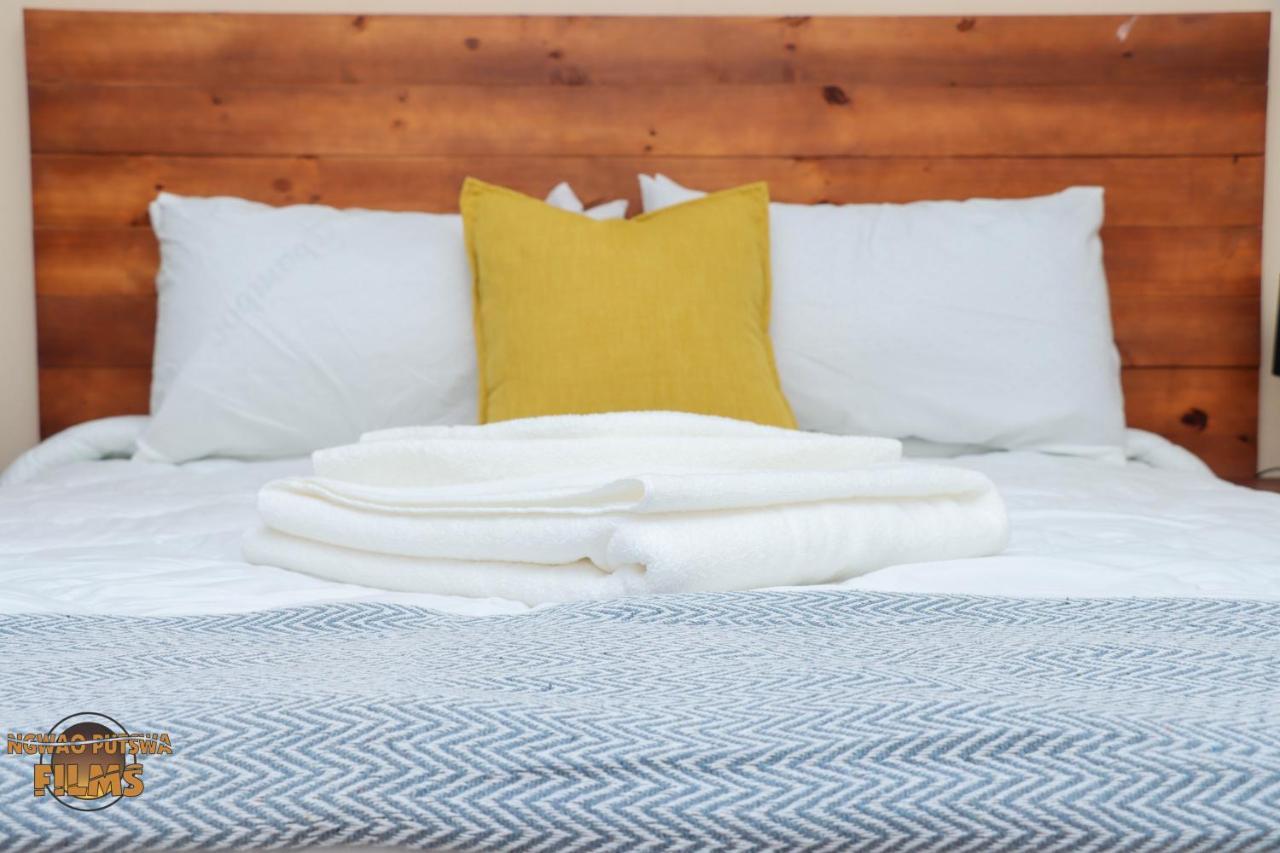 The Hill Bed And Breakfast Francistown Eksteriør billede